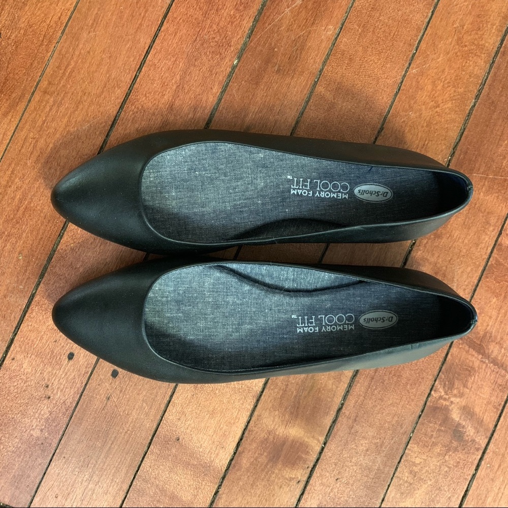 Like New Dr. Scholls Flats - size 8.5